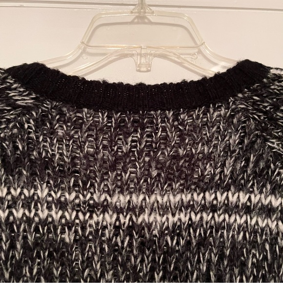 Ashley black, white grey blend long sleeve vneck sweater - Picture 4 of 14